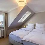 Logierhaus Rosa-lena Apartamento *